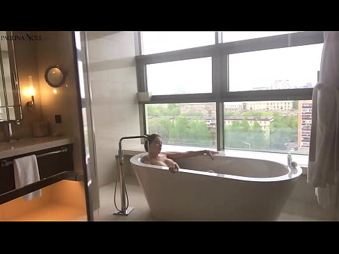 ❤️ Enorme babe die hartstochtelijk haar poesje aftrekt in de badkamer Just porno at us nl.pornoklinge.ru ☑