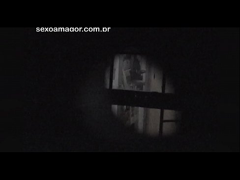 ❤️ Blondie wordt stiekem gefilmd door een voyeur uit de buurt, verstopt achter holle bakstenen Just porno at us nl.pornoklinge.ru ☑
